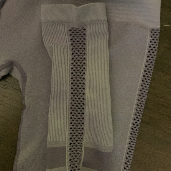 NUX Compression Leggings Purple Workout Lattice sides Small New without tag - Picture 8 of 11